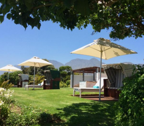  Apricot Gardens Guesthouse  Гoрдoн'с Бay